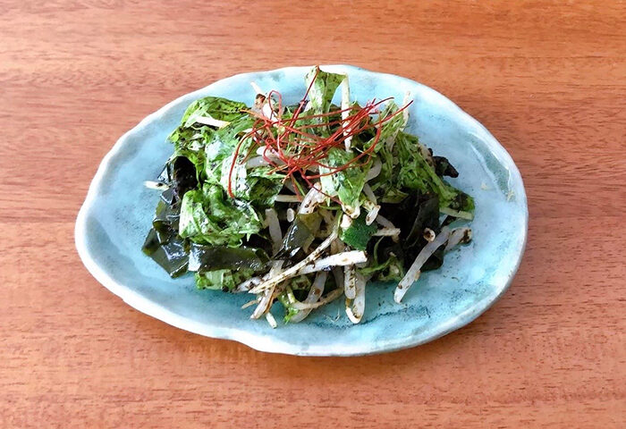 季節の野菜を入れて楽しめる、シャキねば焼き海苔ナムル