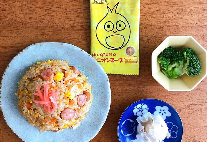 ラーメンとセットで食べたくなること間違いなし。AWATAMAオニオンスープでチャーハンのレシピ！