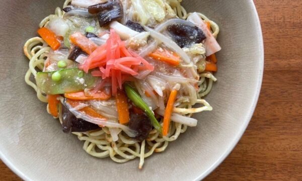 冬は特に必需品の生姜スープで作る☆餡かけ焼きそばのタイトル画像