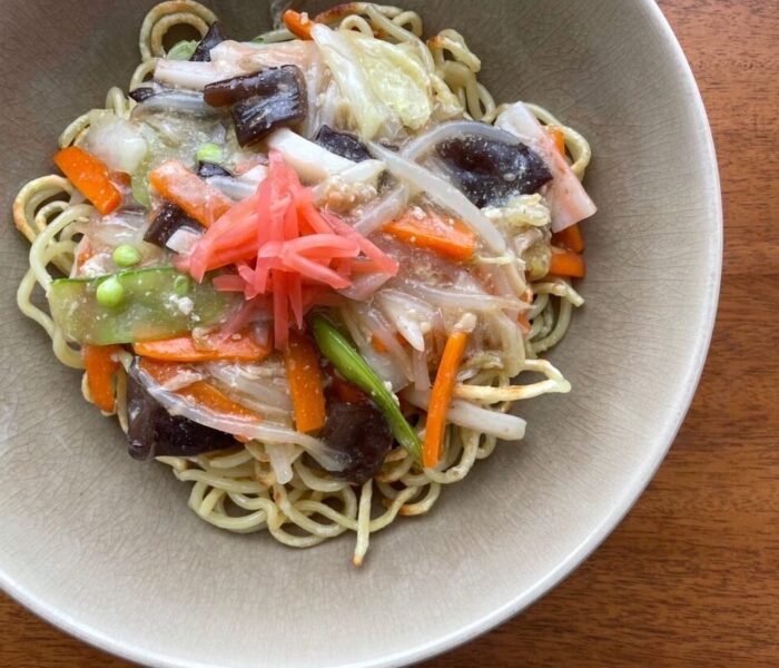 冬は特に必需品の生姜スープで作る☆餡かけ焼きそば