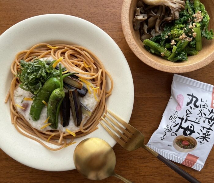 温かくても冷たくても絶品梅のとろろパスタ