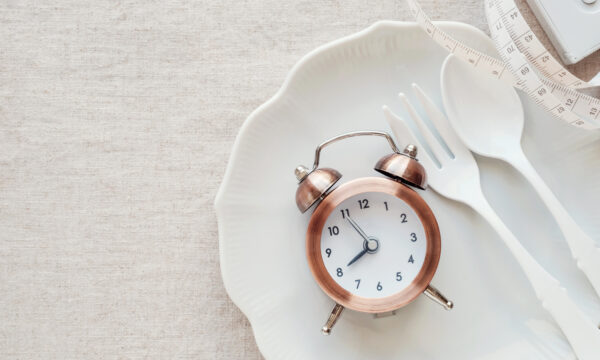 健康の秘訣は断食(ファスティング)にあり！？心も体もスッキリリセットしよう！のタイトル画像