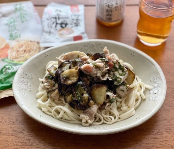 揚げ茄子と豚肉の梅だれそうめん