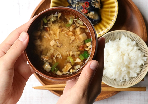 記事：「採れたてきのこのおみそ汁」のこだわり