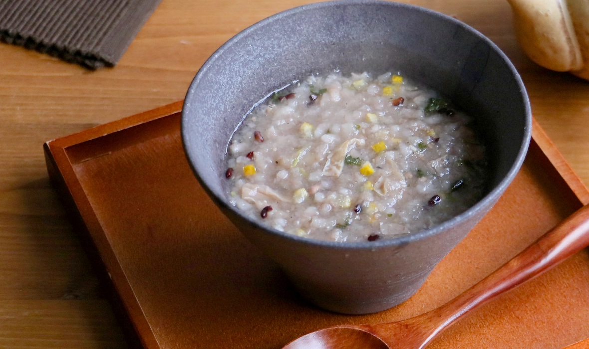 おすすめ商品:三田で育ったお米のおじや~柚子と湯葉~ 柚子の香りと湯葉の食感に癒される上品な味わいのおじや