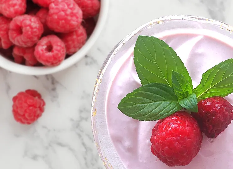 豆乳ラズベリームースの写真